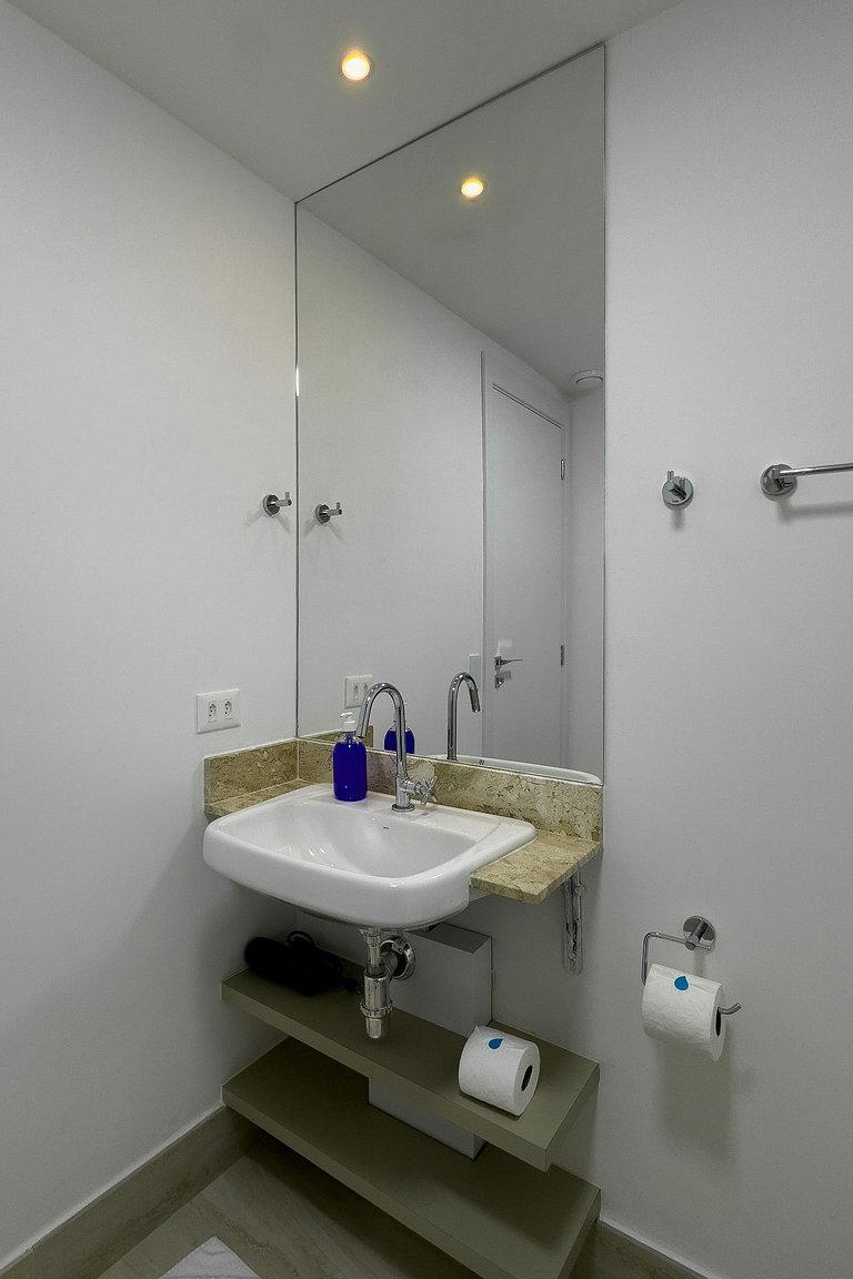 Brooklin | Morumbis + Interlagos | Sleeps 4