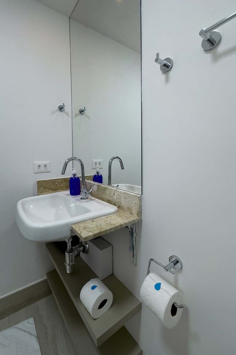 Brooklin | Morumbis + Interlagos | Sleeps 4