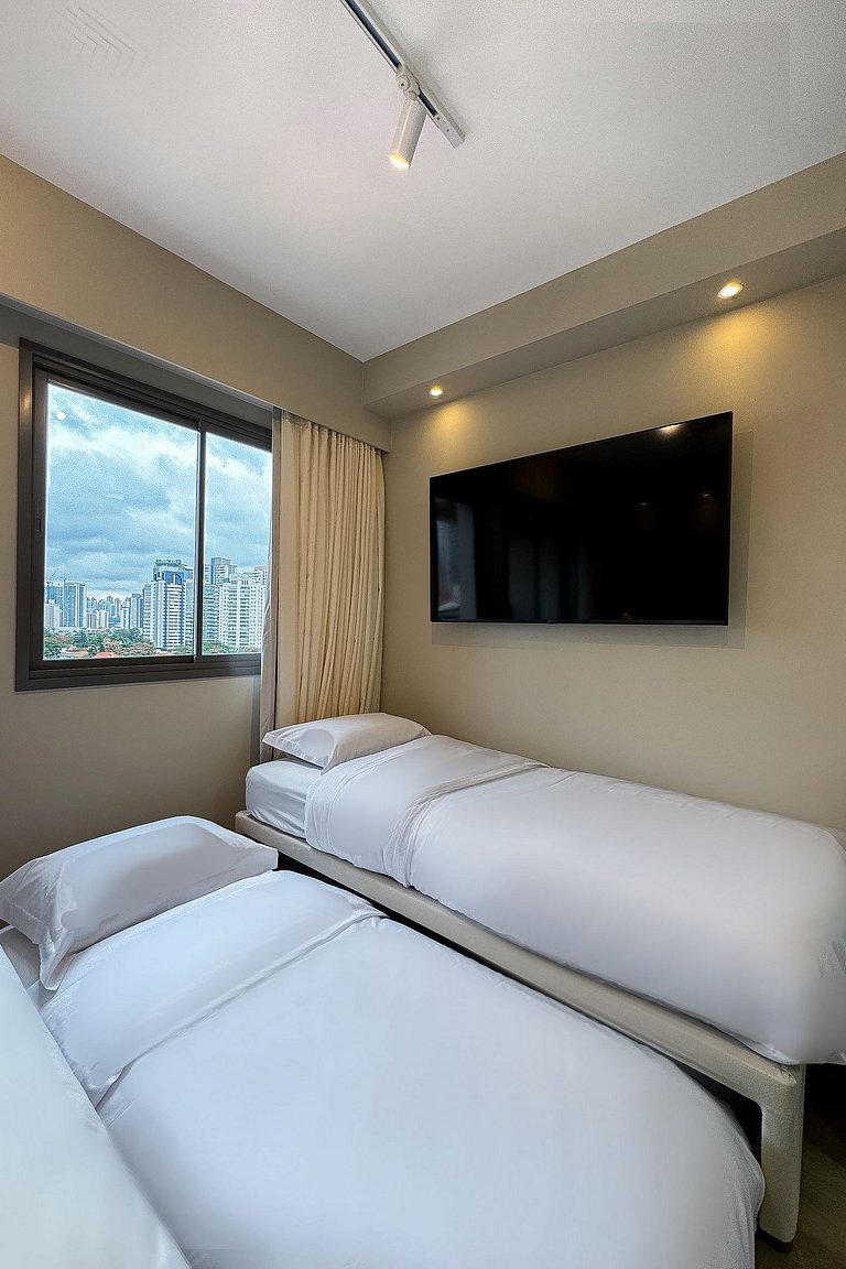 Brooklin | Morumbis + Interlagos | Sleeps 4