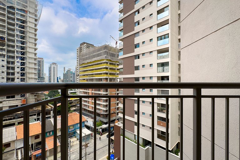 Brooklin | Morumbis + Interlagos | Sleeps 4