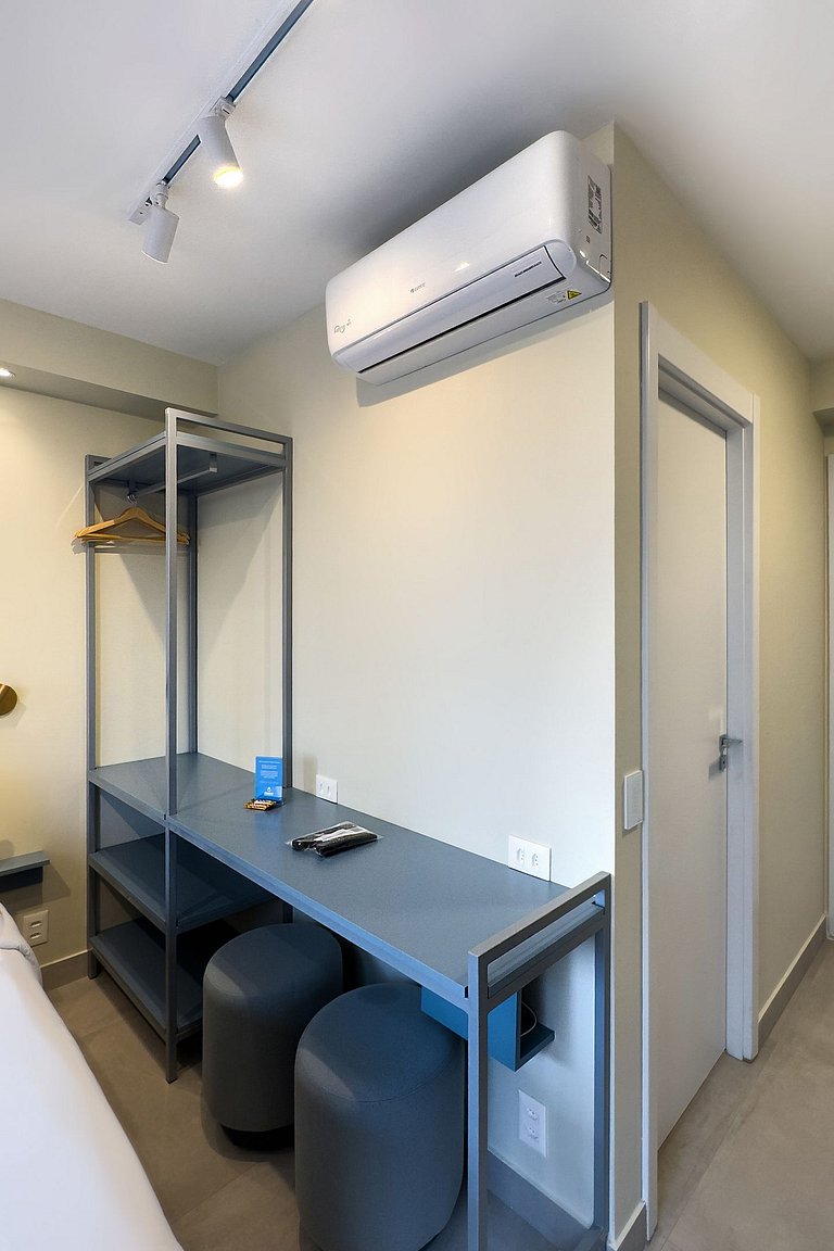 Brooklin | Morumbis + Interlagos | Sleeps 4