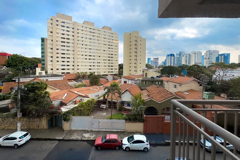 Brooklin | Morumbis + Interlagos | Sleeps 4