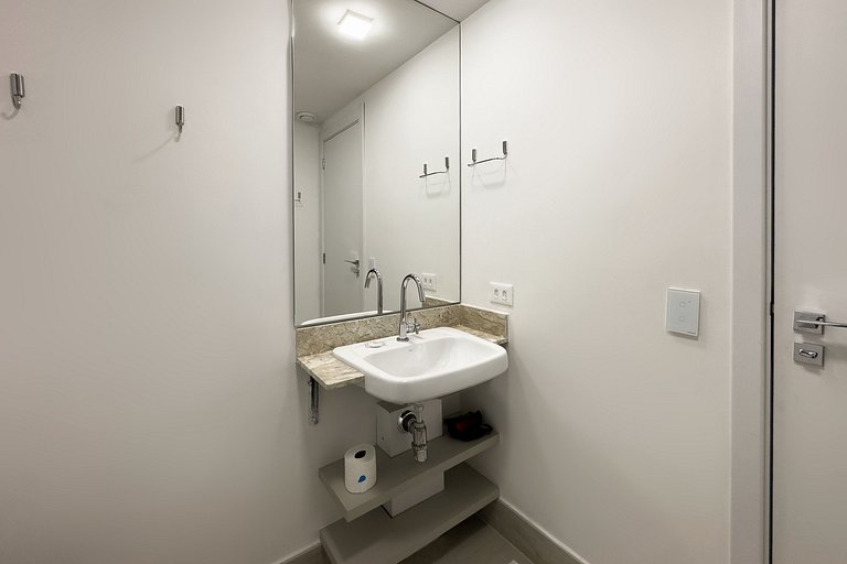 Brooklin | Morumbis + Interlagos | Sleeps 4