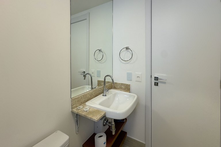 Brooklin | Morumbis + Interlagos | Sleeps 4