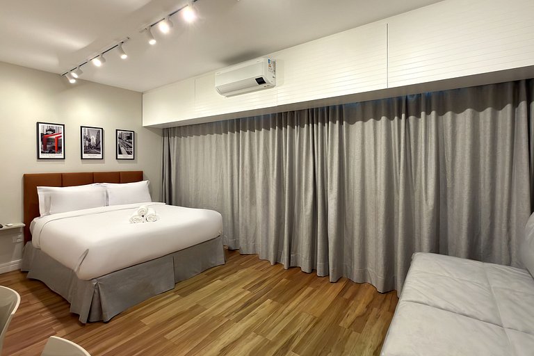 Studio at Wyndham Berrini + Parking – 4 Guests