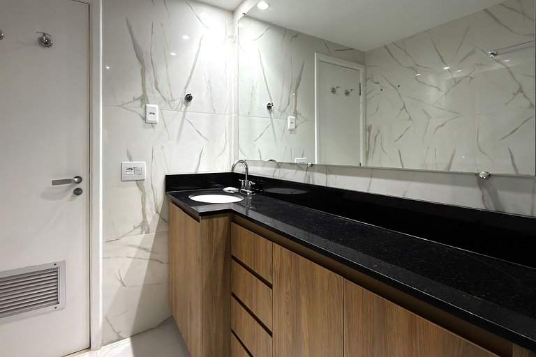 Studio at Wyndham Berrini + Parking – 4 Guests