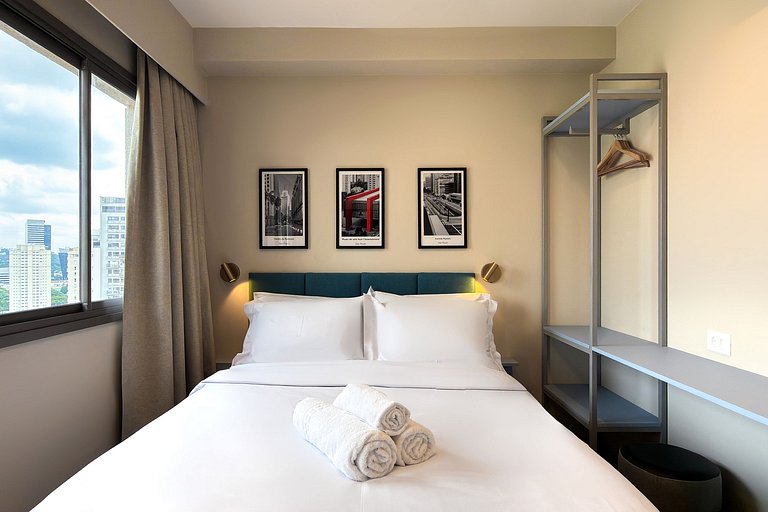 Estudio en Brooklin cerca del Consulado, hasta 4