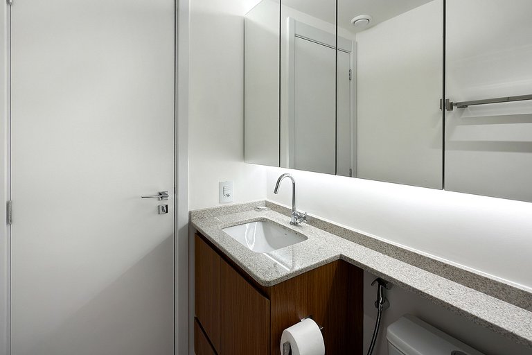 Studio in Brooklin near US Consulate